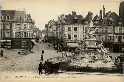 Abbeville - La Place de l Amiral Gourbet -102108