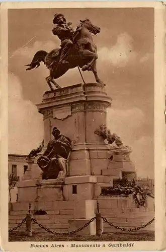 Buenos Aires - Monumento a Giribaldi -101128