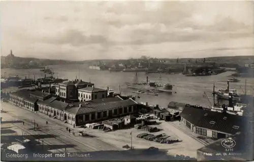 Göteborg - Inloppetmed Tullhuset -101730