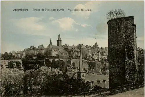 Luxembourg - Ruine de l Enceinte -100064