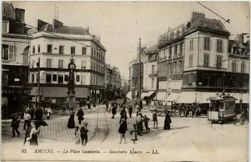 Amiens - La Place Gambetta -102066