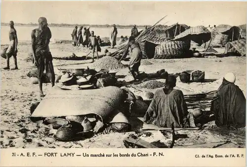 Fort Lamy - Un marche sur les bords du Chari -97564