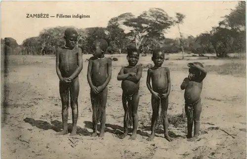 Zambeze - Fillettes indigenes -98312