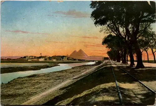Cairo - The road to the Pyramids -97048
