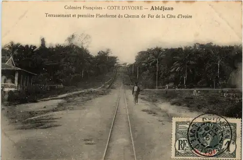Abidjan - Cote d Ivoire - Terrassement et premiere Plateforme du Chemin de Fer -98150