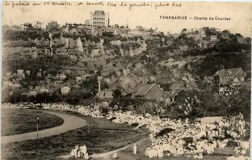 Madagascar - Tananarive - Champ de Courses -98310