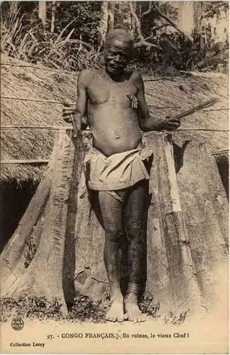 Congo - En ruines le vieux Chef -99312