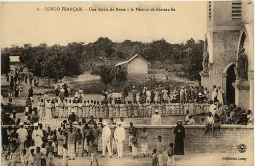 Congo - Sortie de Messe a la Mission de Brazzaville -99270
