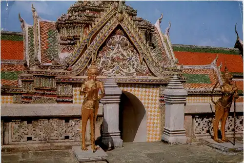 Thailand - Emerald Buddha Temple -99602