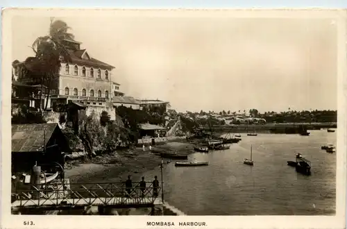 Kenya - Mombasa Harbour -98320