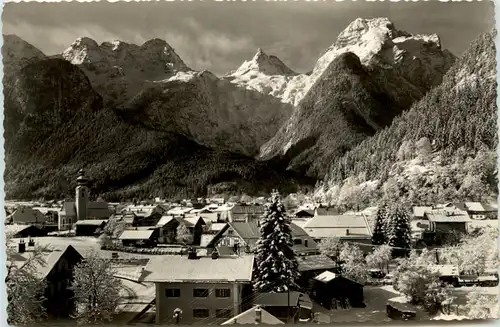 Lofer gegen die Steinberge -372876