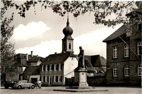 Gernsheim am Rhein, Schöfferplatz -374040