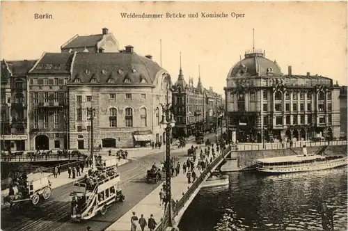 Berlin, Weidendammer Brücke und Komische Oper -373318