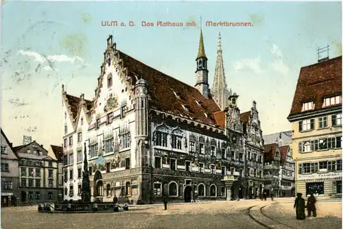 Ulm, Das Rathaus mit Marktbrunnen -374694