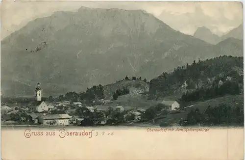 Oberaudorf mit dem Kaisergebirge -374826