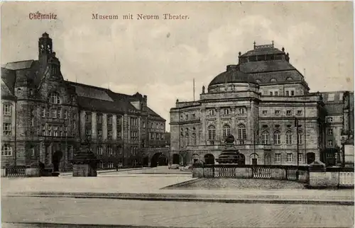 Chemnitz, Museum mit neuem Theater -456702