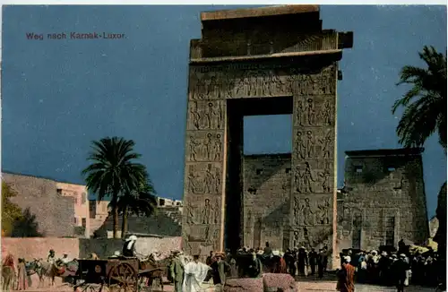 Luxor - Weg nach Karnak -457354