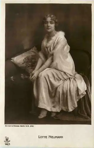 Lotte Neumann -78068