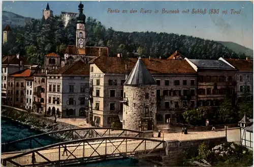 Partie an der Rienz in Bruneck mit Schloss -458690