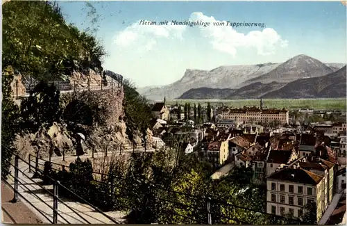 Meran mit Mendelgebirge -458878