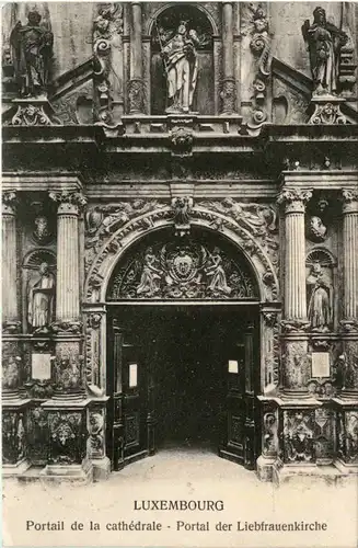 Luxembourg - Portal der Liebfrauenkirche -459048