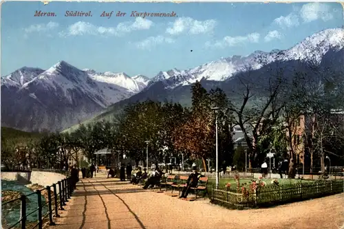 Meran - Auf der Kurpromenade -458962