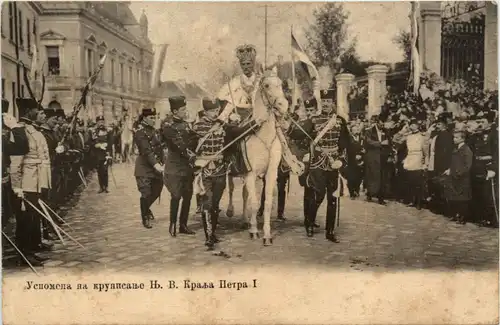 Serbien - Krönung des Königs -460276