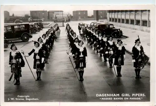 Daganham Girl Pipers -459956