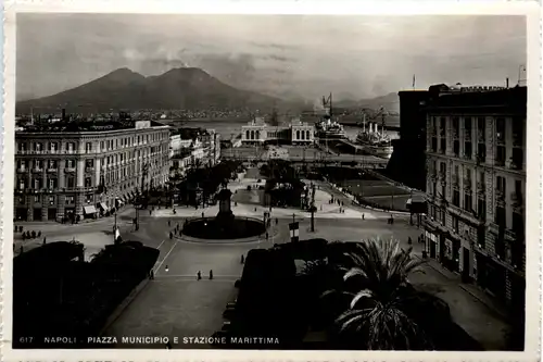 Napoli - Piazza Municipio e Stazione Marittima -461900