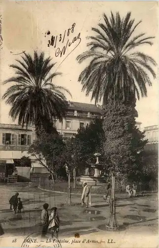 Bone, La Fontaine, place dÀrmes -362668