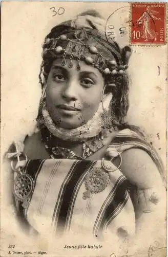 Algerien sonstige, Jeune fille kabyle -363688