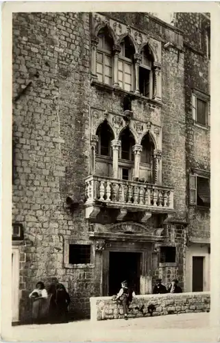 Trogir - Trau - Cippikova Palace -464760