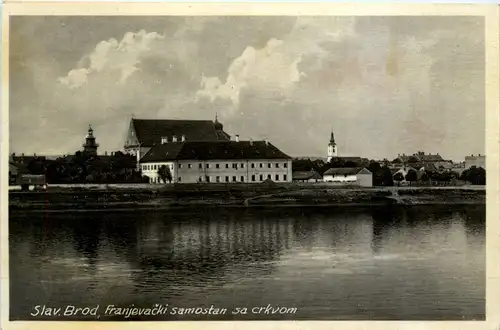 Slavonsiki Brod - Franjevacki samostan sa crkvom -464800