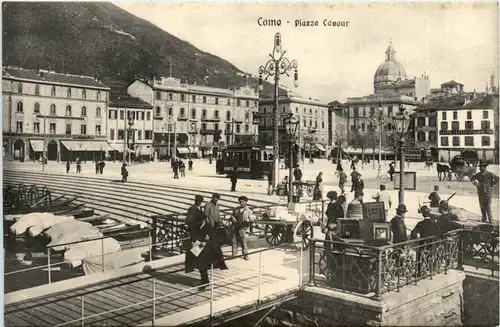 Como - Piazza Cavour -466730