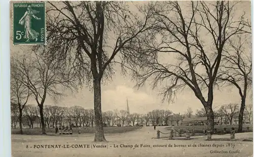 Fontenay le Comte - Le Champ de foire -468462