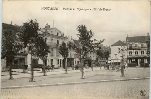 Montargis - Place de la Republique -468374