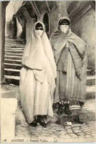 Femmes Voilees - Algerie -468576
