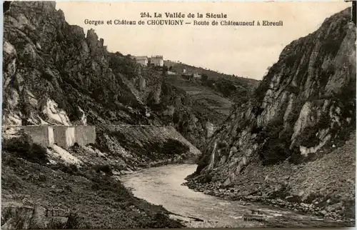 La Vallee de la Sioule, Gorges et Chateau de Chouvigny -364254