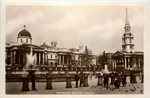 London - Trafalgar Square -469802