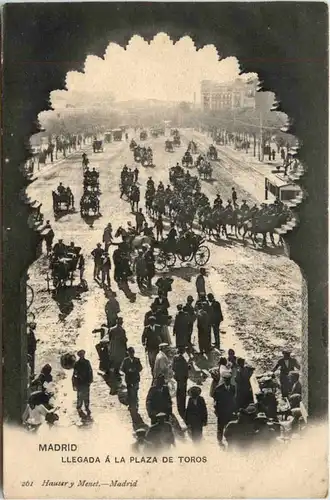 Madrid - Llegada a la Plaza de Toros -469328