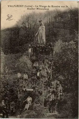 Valfleury, La Vierge du Rosaire sur le Rocher Miraculeux -365514