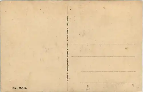 Ypern durch Granaten zerstört -471188