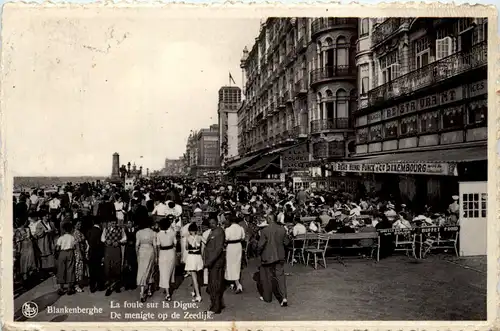 Blankenberghe - La foule sur la Digue -471138