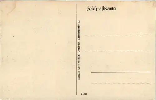 Strasse in Bapaume nach Cambrai -471300