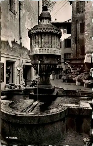 Vence, La Fontaine du Peyra -366864