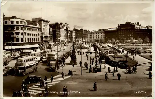 Manchester - Piccadilly and Gardens -472428