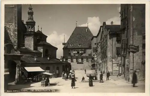 Aus Hall, Tirol, Stadtplatz -361444