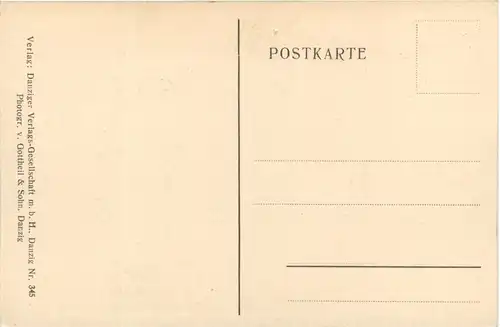 Danzig - Artushof mit Neptunsbrunnen -473236