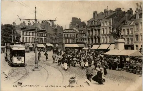 Dunkerque - La Place de la Republique -474016