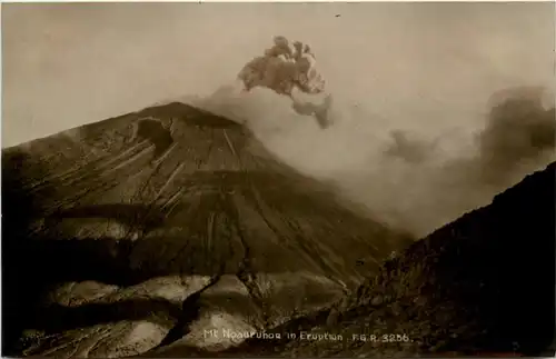 Mt. Noauruhor in Eruption - Vulcano - New Zealand -474452